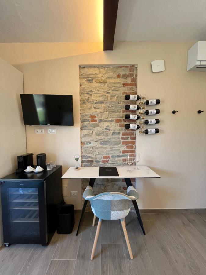 Le Cornici - Cascina Di Charme Hotel ดิอาโนดัลบา ภายนอก รูปภาพ