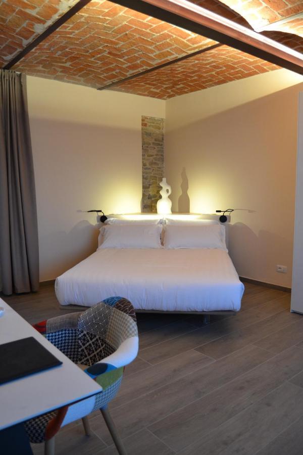 Le Cornici - Cascina Di Charme Hotel ดิอาโนดัลบา ภายนอก รูปภาพ