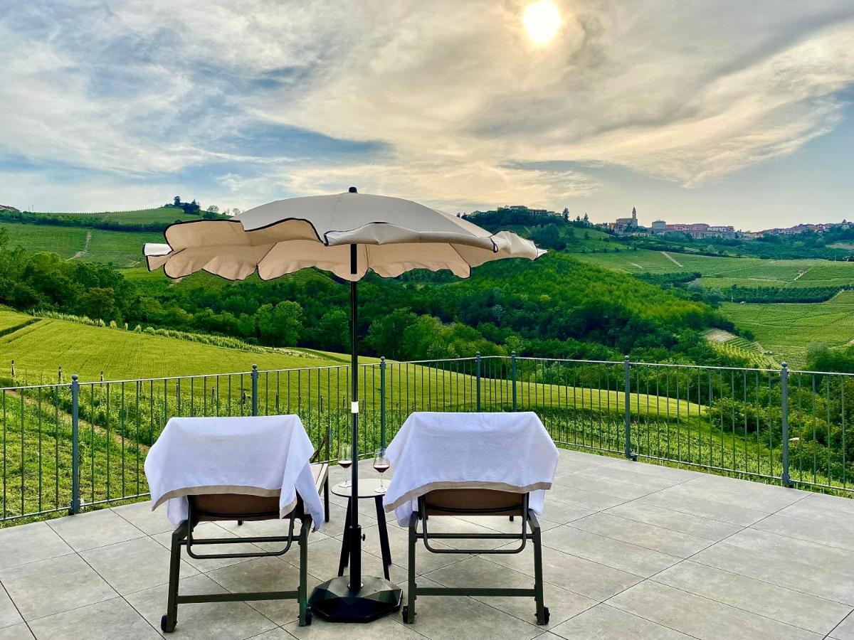 Le Cornici - Cascina Di Charme Hotel ดิอาโนดัลบา ภายนอก รูปภาพ